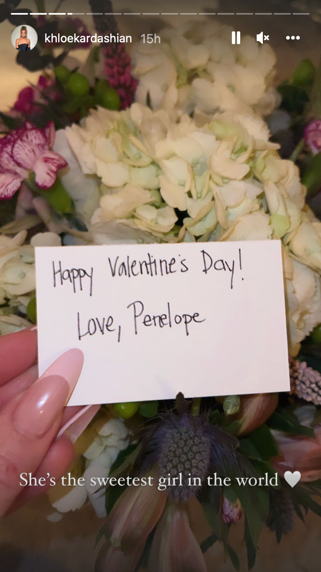 Khloe Kardashian receives Valentine’s Day flowers from sister’s